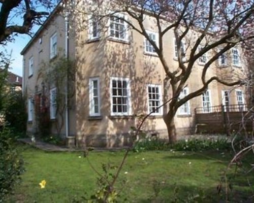 1 Cedar Villas in Bath