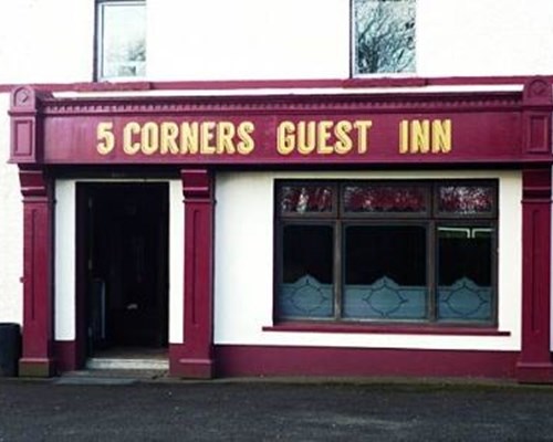 5 Corners Guest Inn in Ballyclare