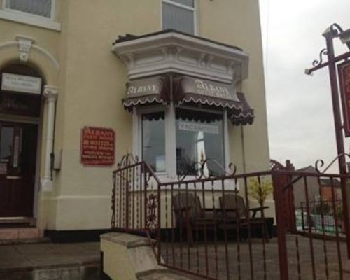 Albany Guest House in Cleethorpes