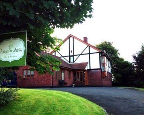 Ashgrove Villa B&B in Derry