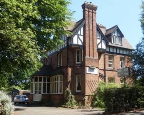 Awentsbury Hotel near Birmingham University in Birmingham