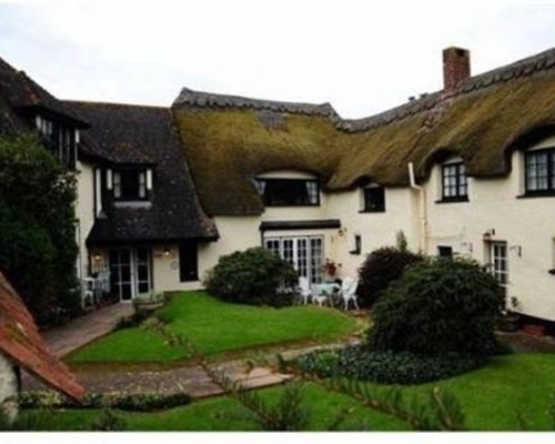 Barton Cross Hotel in Exeter