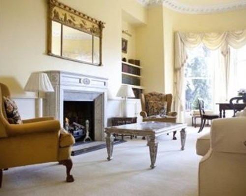 Bath City Breaks - The Circus Apartment in Bath