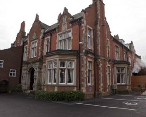 Best Western Oaklands Hall Hotel in Grimsby