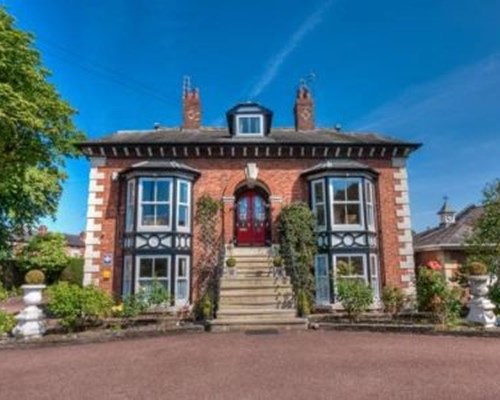 Brooklands Lodge in Greater Manchester