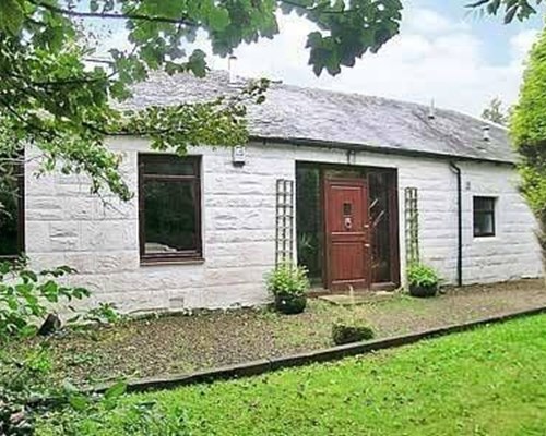 Burnside Cottage in By Kilwinning
