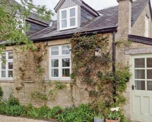 Chapel Cottage in Chedworth 
