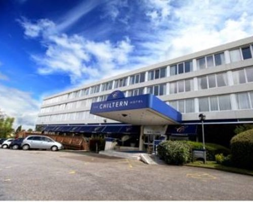 Chiltern Hotel, Luton Airport in Luton