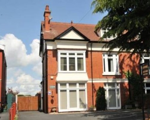 Clairmont Guest House in Telford