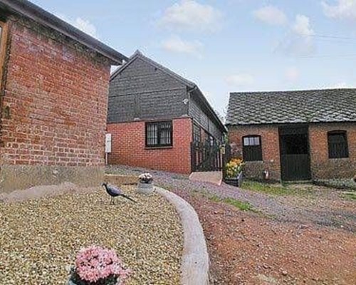 Clyst William Barn in Plymtree