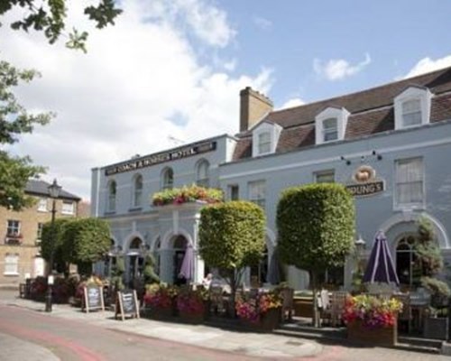 Coach & Horses Hotel in Kew Gardens