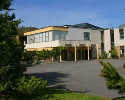 Crerar Eight Acres Hotel in Elgin