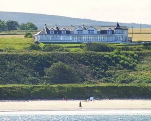 Cullen Bay Hotel in Moray