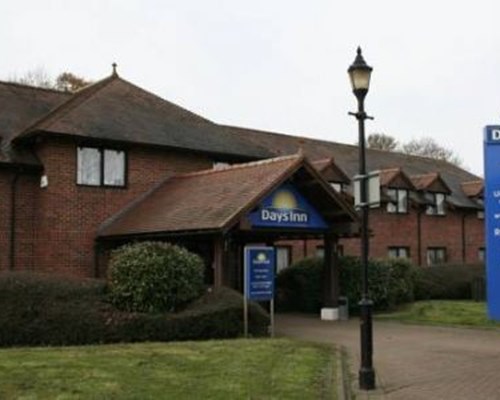 Days Inn Sevenoaks - Clackett Lane in Westerham