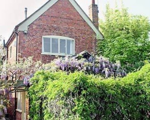 Dorset House Cottage in Alcester