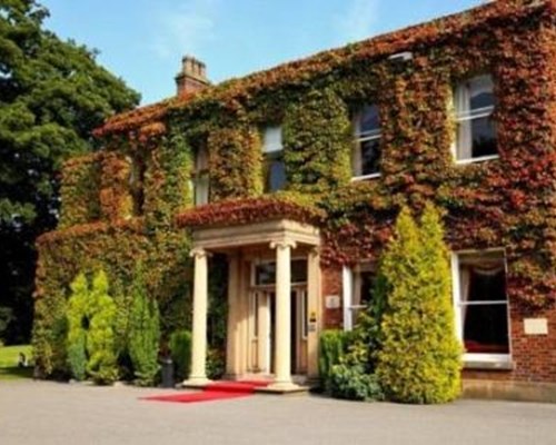 Farington Lodge Hotel in Preston