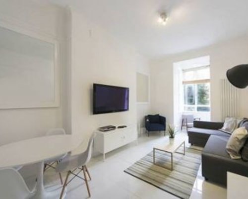 FG Apartment, Kensington, Hazlitt Road, 8a in London