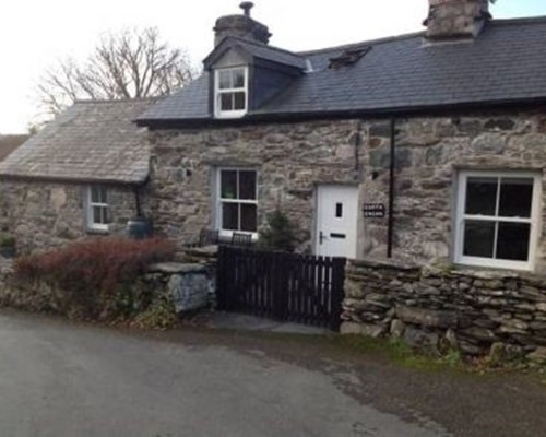 Garth Engan B&B with private lounge in Llanbedr