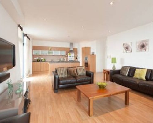 Glasgow City by Reserve Apartments in Glasgow