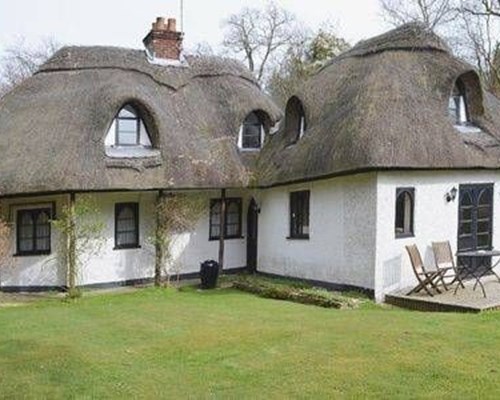 Heathfield Lodge in Bransgore