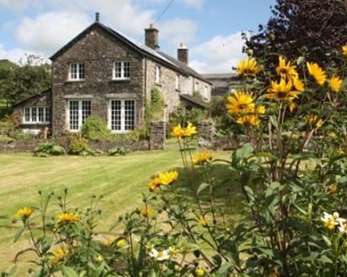 Holdstrong Farmhouse in Tavistock