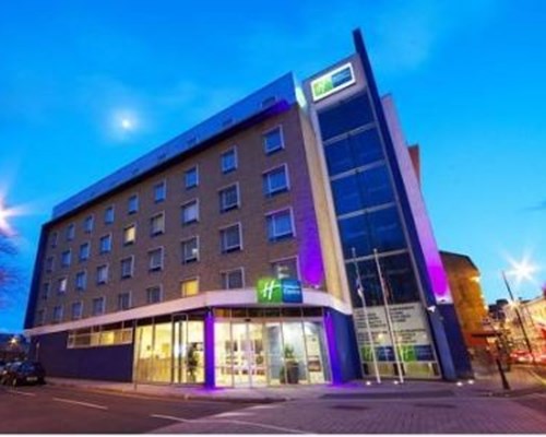 Holiday Inn Express Earls Court in London