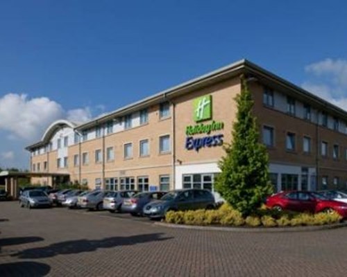 Holiday Inn Express East Midlands Airport in Derby