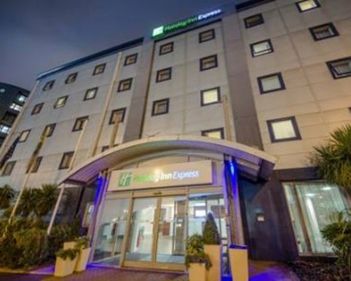 Holiday Inn Express Royal Docks in London