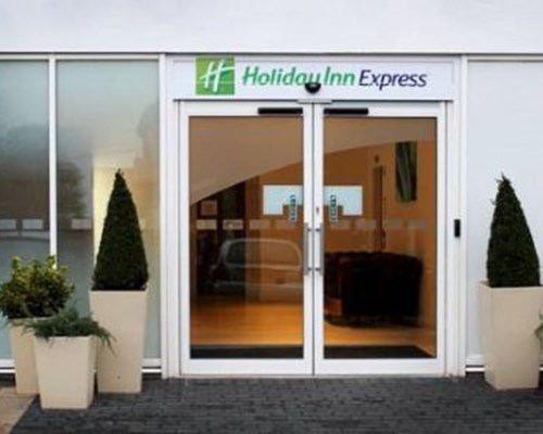 Holiday Inn Express Wakefield in Wakefield