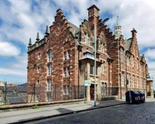 Home Central Apartment in Edinburgh