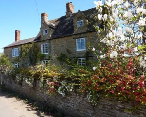 Home Farmhouse Bed and Breakfast in Banbury, Oxfordshire