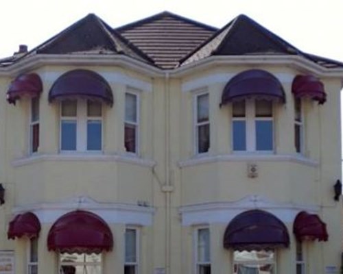 Hunters Lodge Guest House in Southampton
