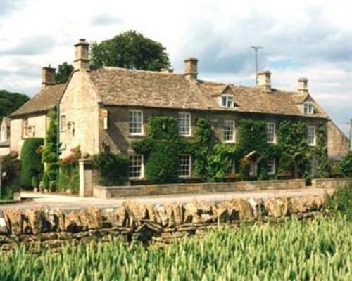 Inn For all seasons in Burford