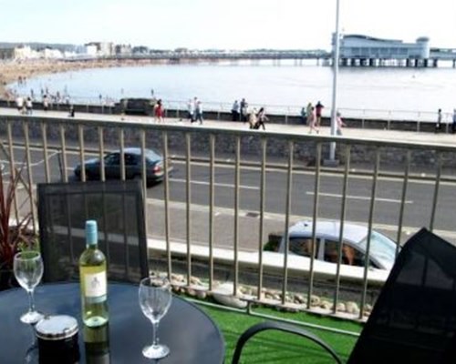 Kensington Court Holiday Apartments in WESTON-SUPER-MARE