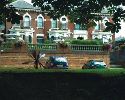 Leaside Hotel in Luton