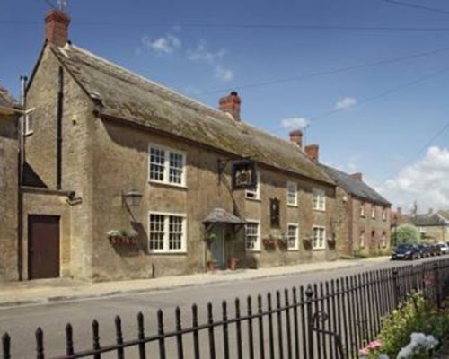 Lord Poulett Arms in Crewkerne