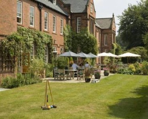 Nunsmere Hall Hotel in Oakmere