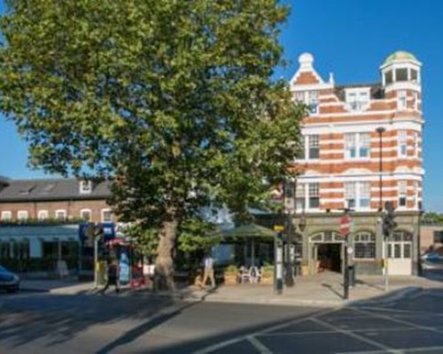 Orange Tree in Richmond upon Thames