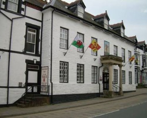 Owain Glyndwr Hotel in Corwen