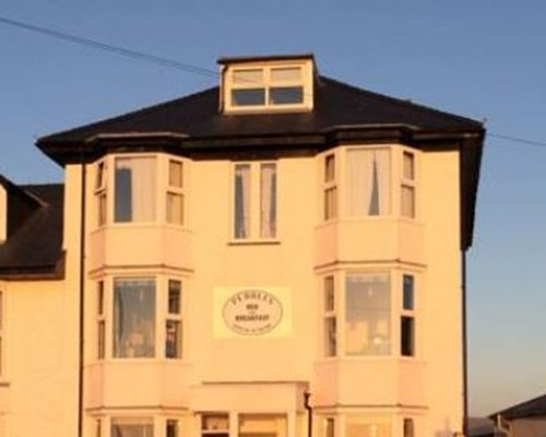 Pebble Beach Guest House in Aberystwyth