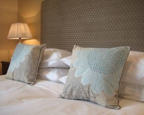 Pinfield Hotel (Boutique Bed & Breakfast) in Slough