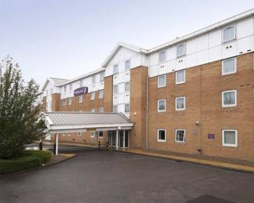 Premier Inn Leeds City West in Leeds