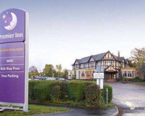 Premier Inn Manchester Airport - Heald Green in Stockport