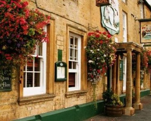 Redesdale Arms Hotel in Moreton-In-Marsh