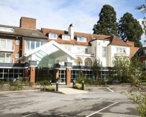 Regency Park Hotel in Newbury