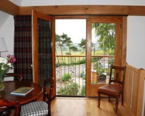 Sandford Country Cottages in Newport On Tay