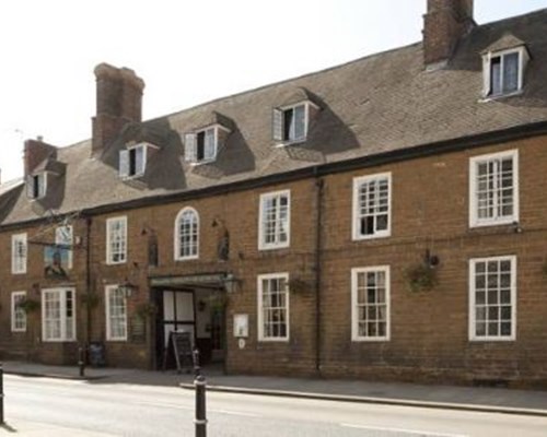 Saracens Head Hotel in Towcester