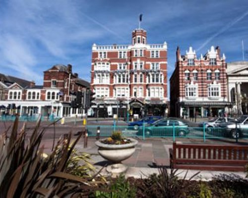 Scarisbrick Hotel in Southport