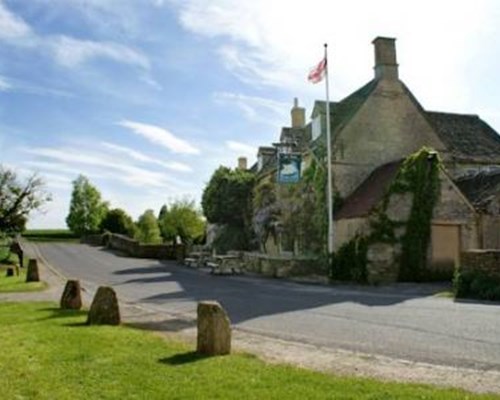 Swan Inn in Nr Burford