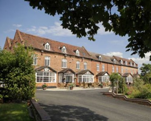 The Bank House Hotel & Golf Club in Worcester